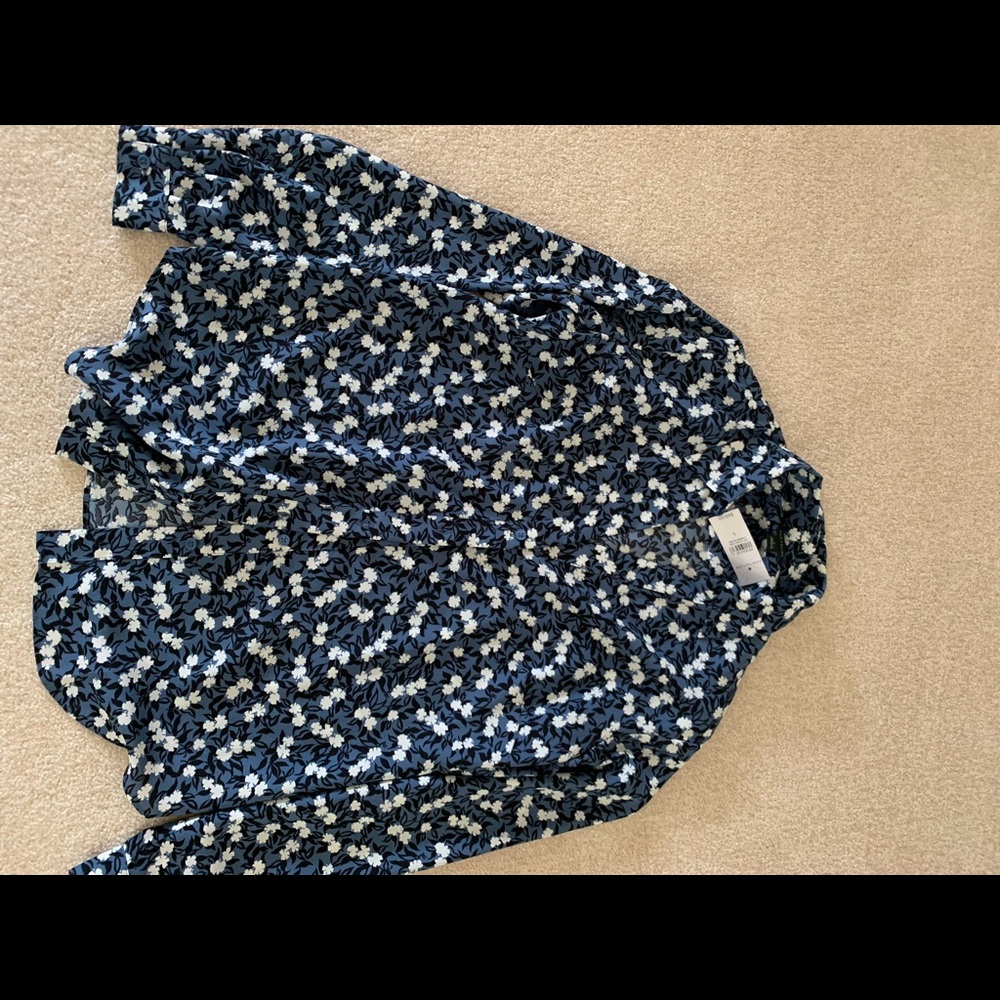 Ann Taylor floral small blue blouse long sleeve